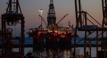 НЕФТЕГАЗОВАЯ ПРОМЫШЛЕННОСТЬ